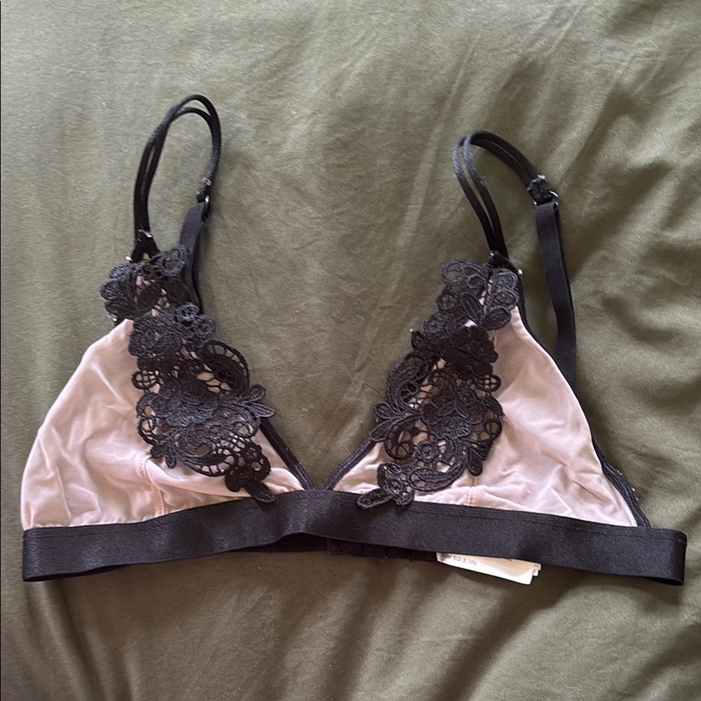Cotton On Body Black and Cream Lace Bralette